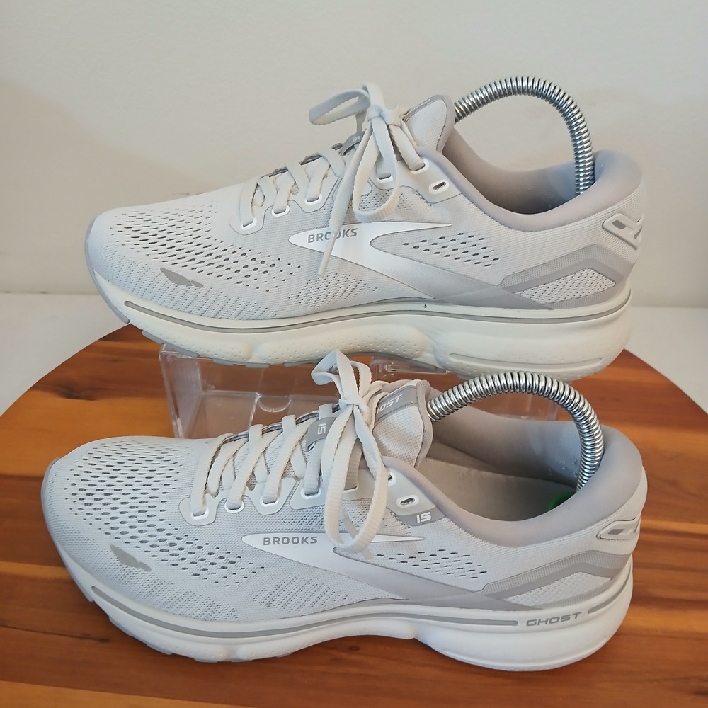 Brooks Ghost 15 Women 8.5 Grey Running Shoes Sneakers 1203801B112